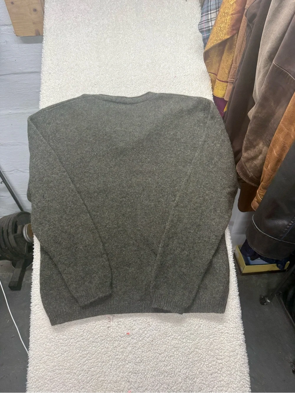 Vintage Susquehanna trail outfitters Men Olive V-Neck 100% pure new wool size L